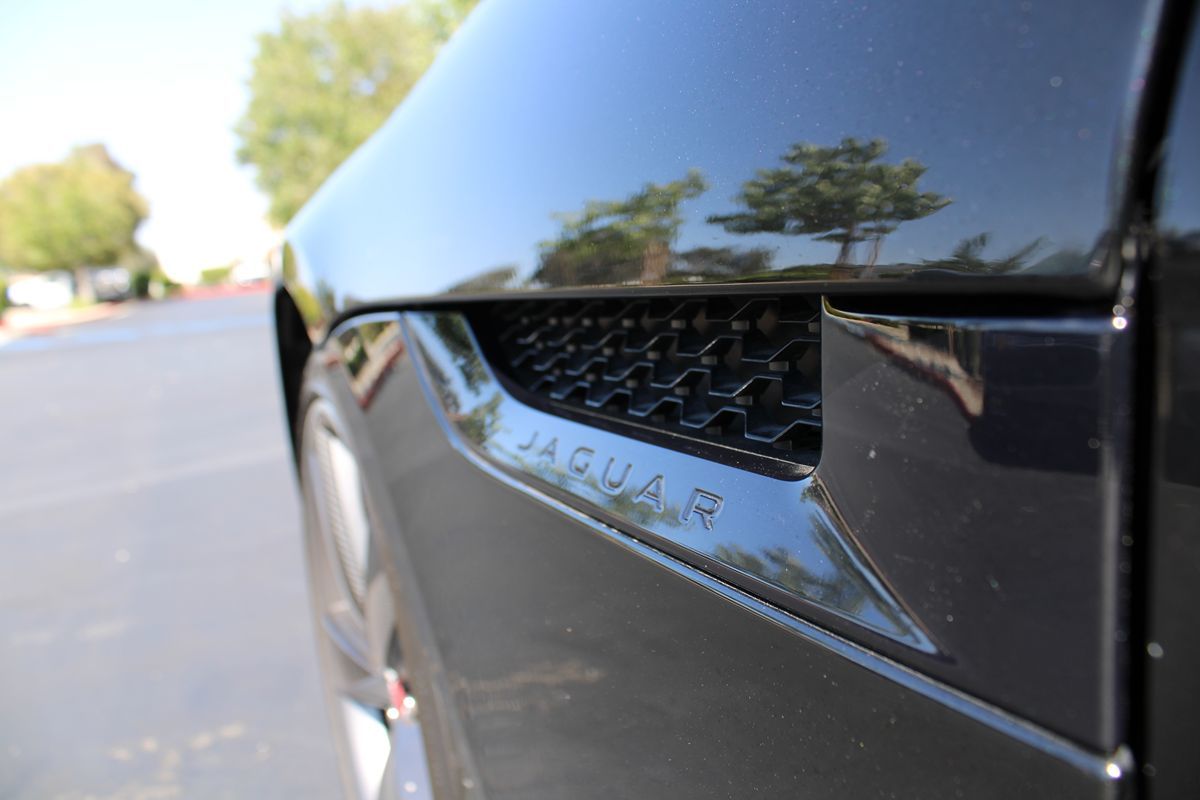 2018 Jaguar F-TYPE Base photo 21