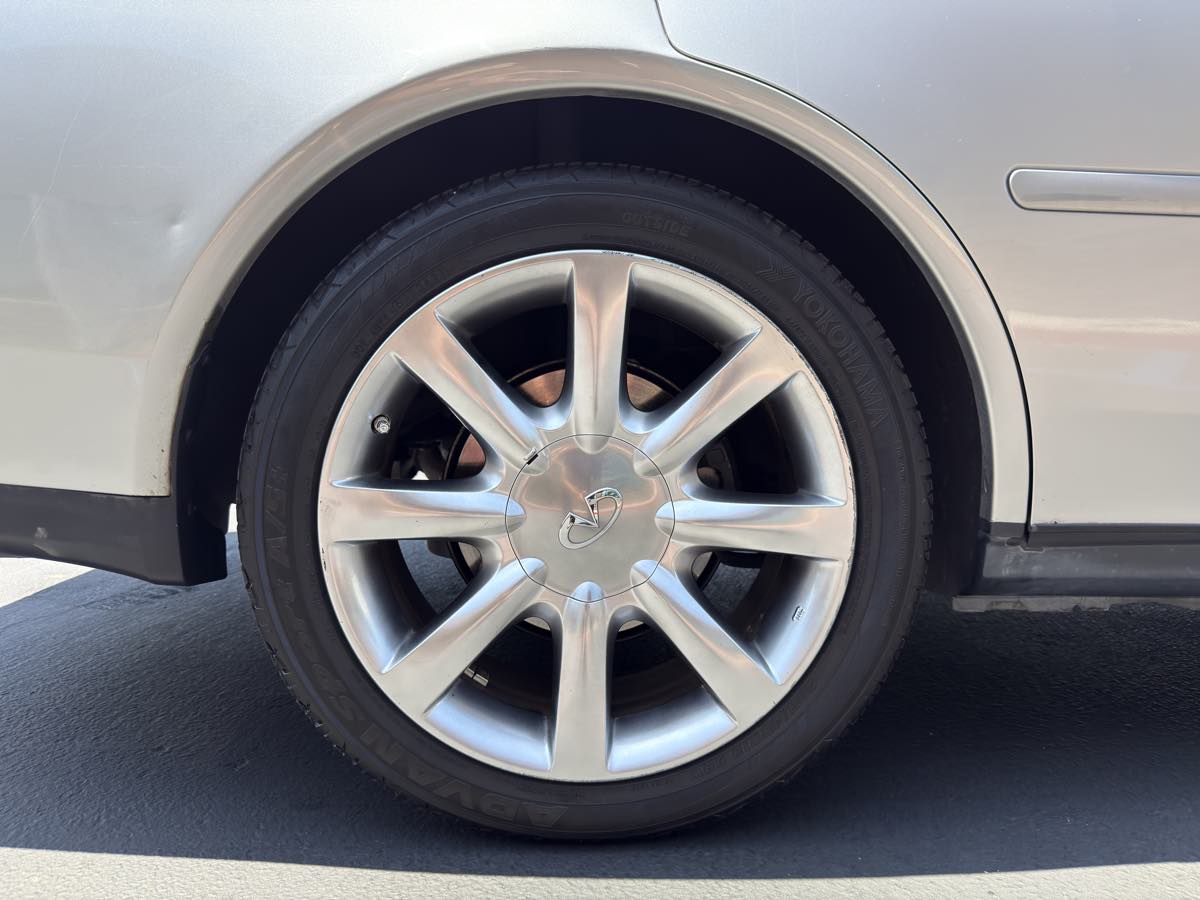 2003 Infiniti M45 photo 16