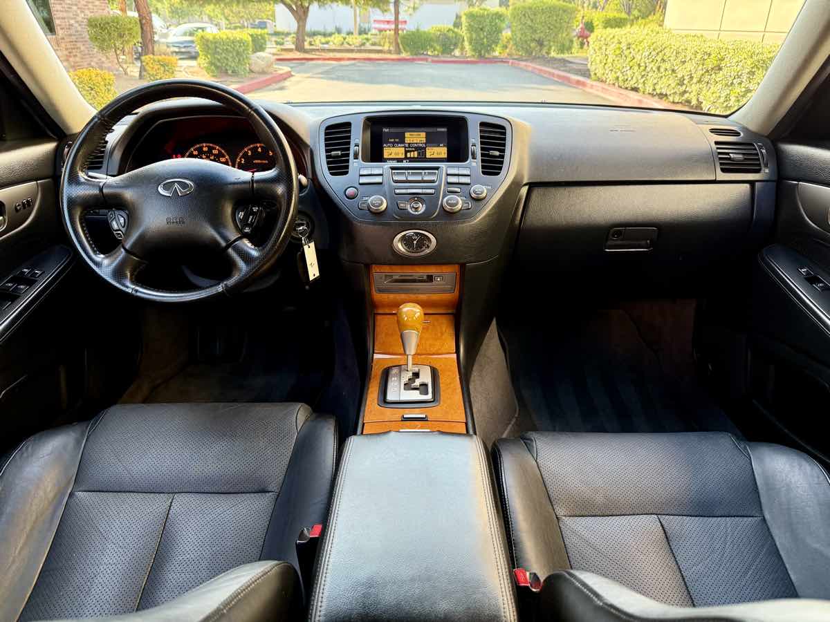 2003 Infiniti M45 photo 24