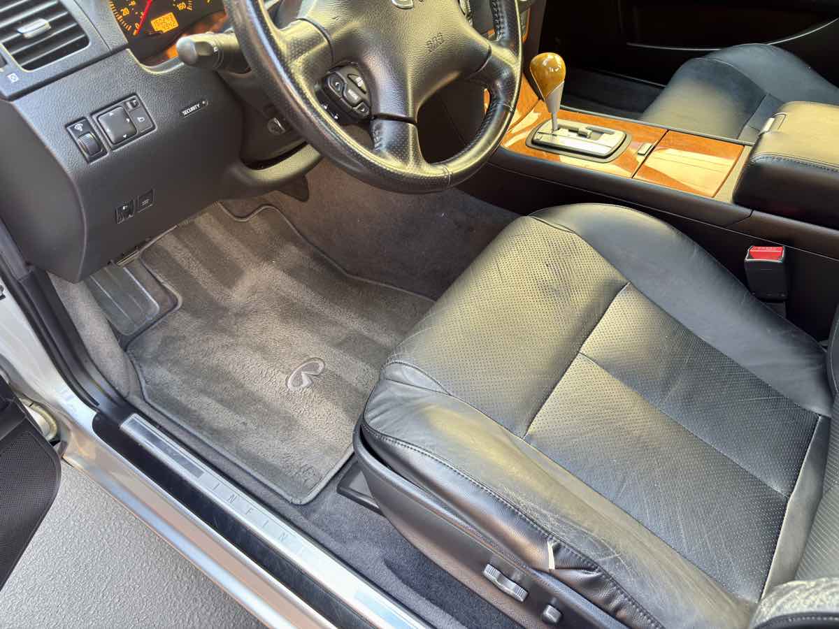 2003 Infiniti M45 photo 42
