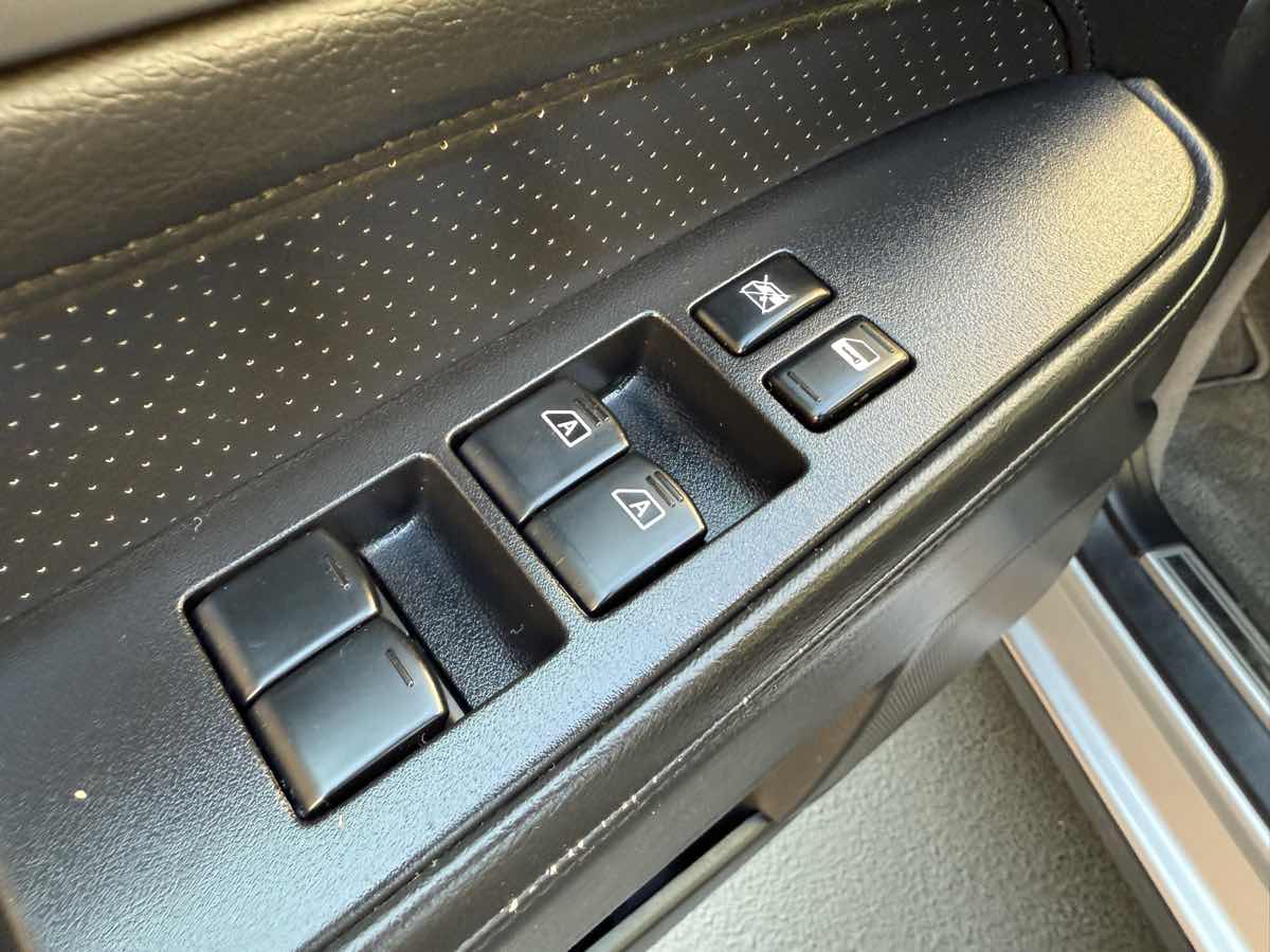 2003 Infiniti M45 photo 46