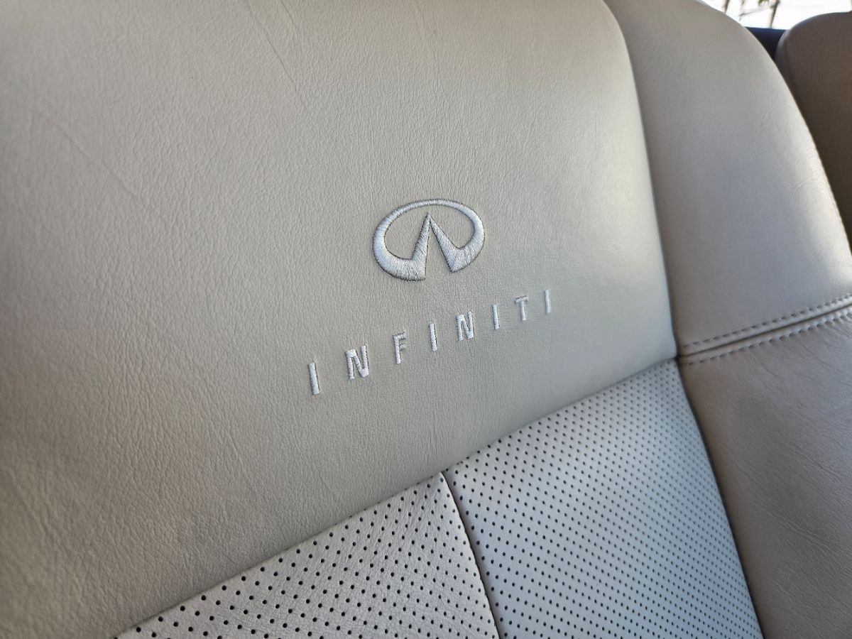 2007 Infiniti M45 photo 30