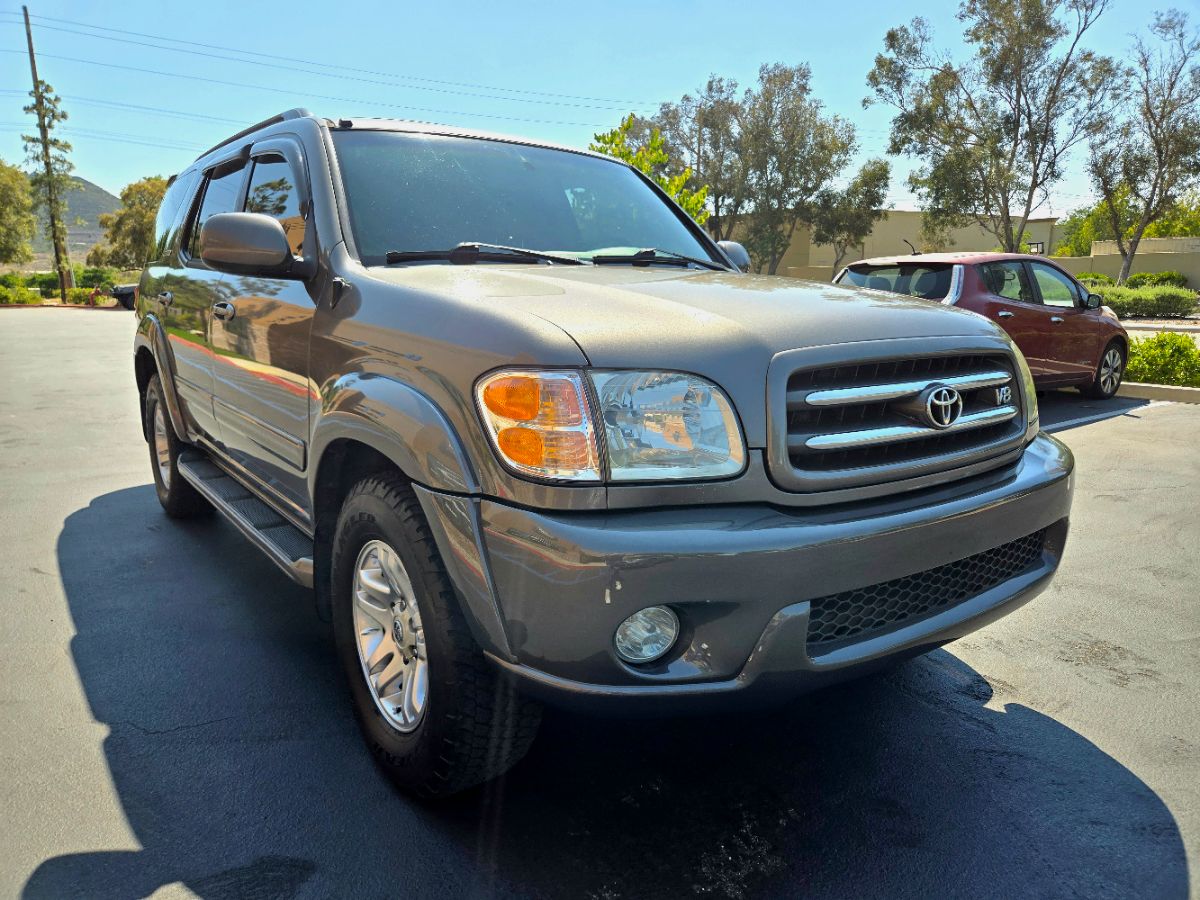 2004 Toyota Sequoia Limited photo 5