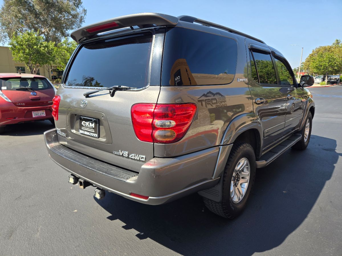 2004 Toyota Sequoia Limited photo 7