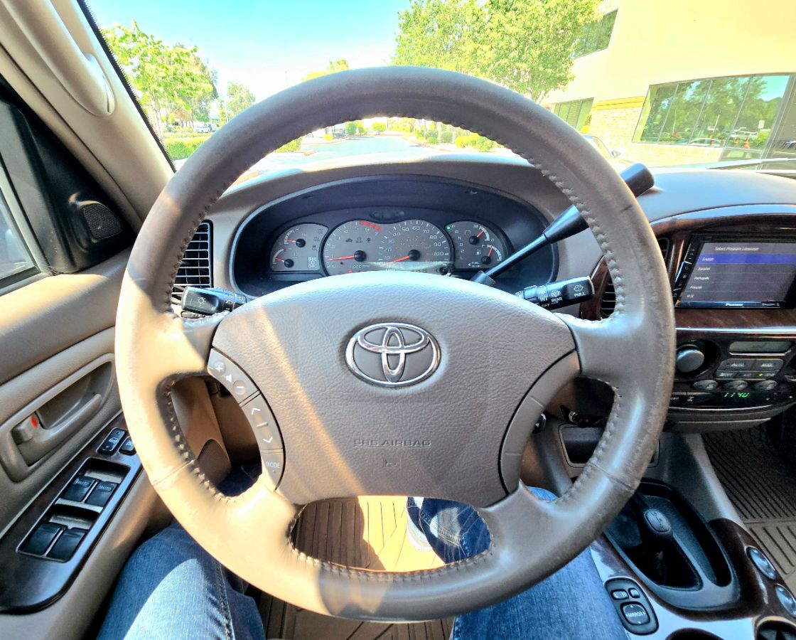 2004 Toyota Sequoia Limited photo 19