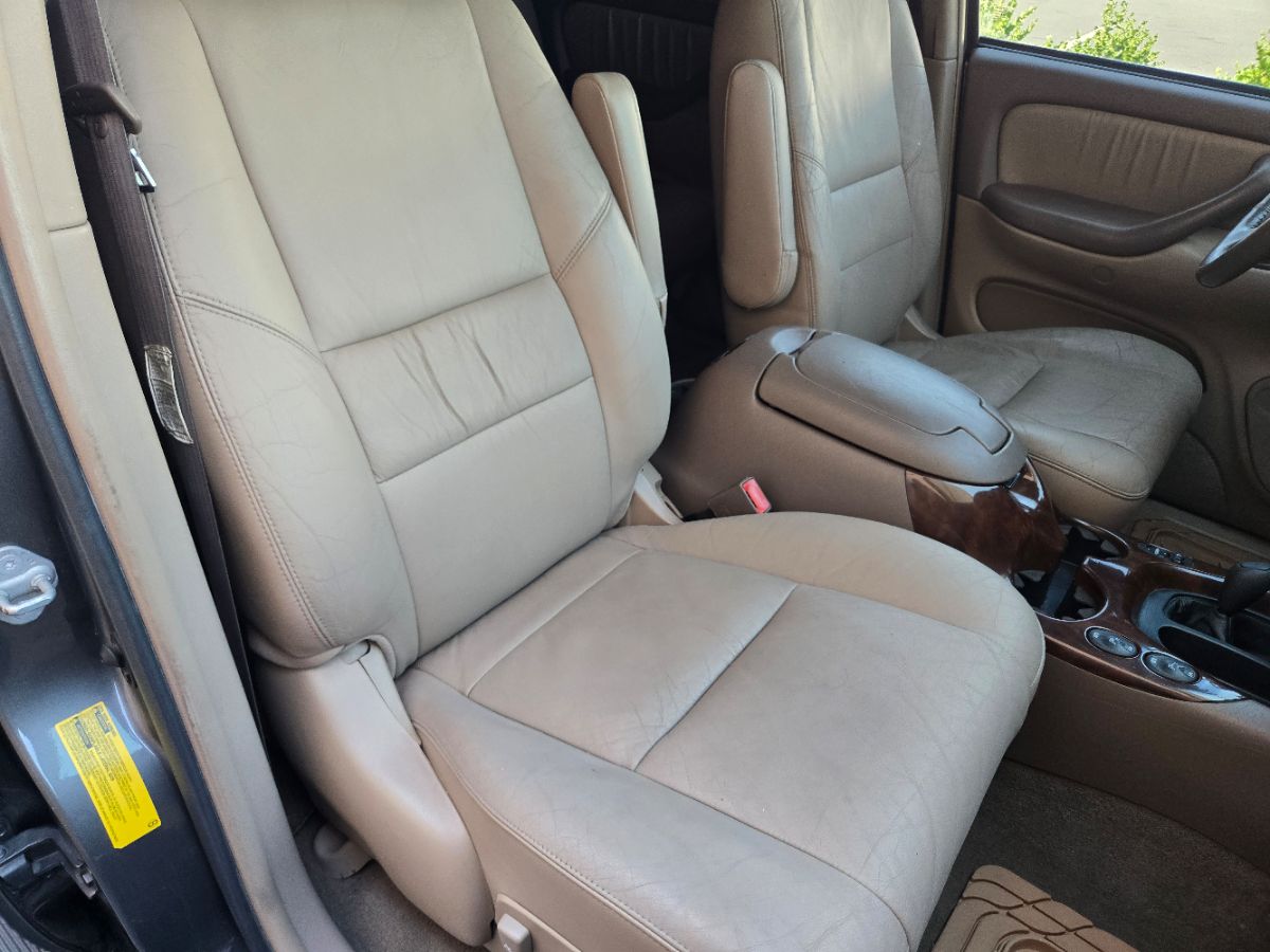 2004 Toyota Sequoia Limited photo 42