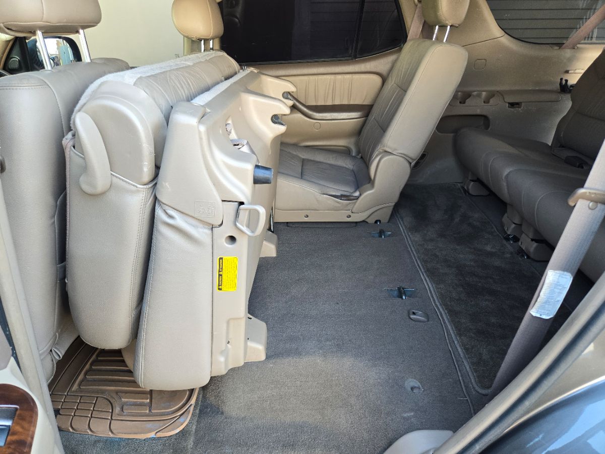 2004 Toyota Sequoia Limited photo 51