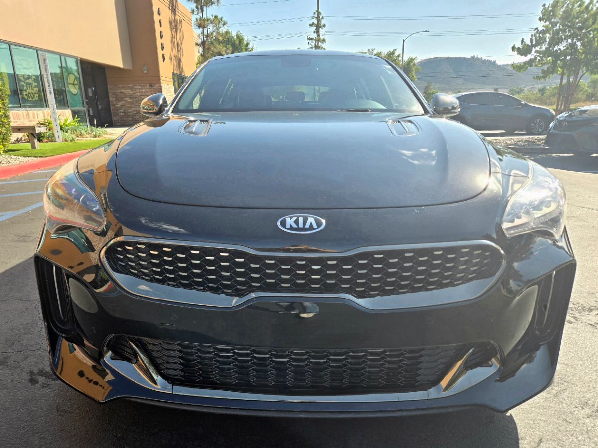 2020 Kia Stinger GT photo 3