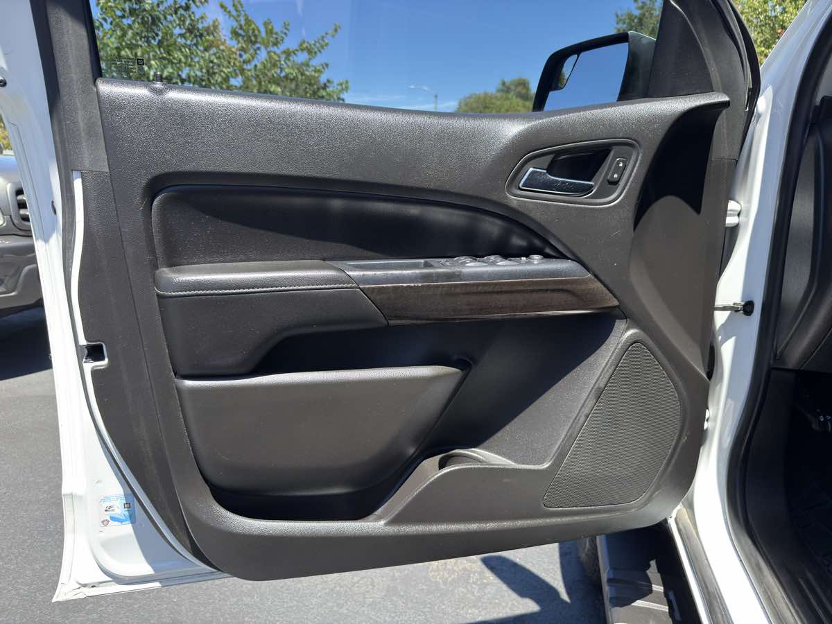 2015 Gmc Canyon SLE photo 29