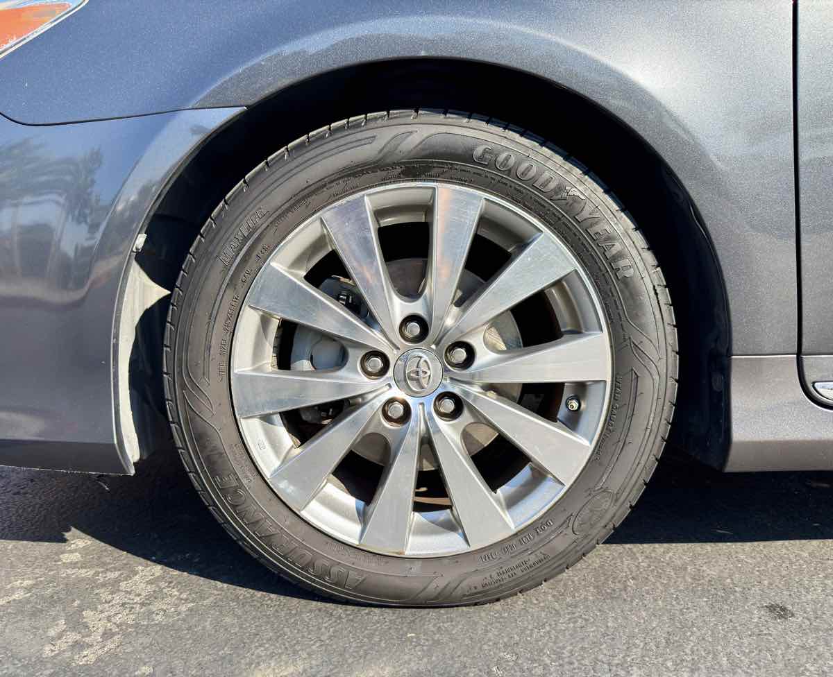2011 Toyota Avalon photo 14