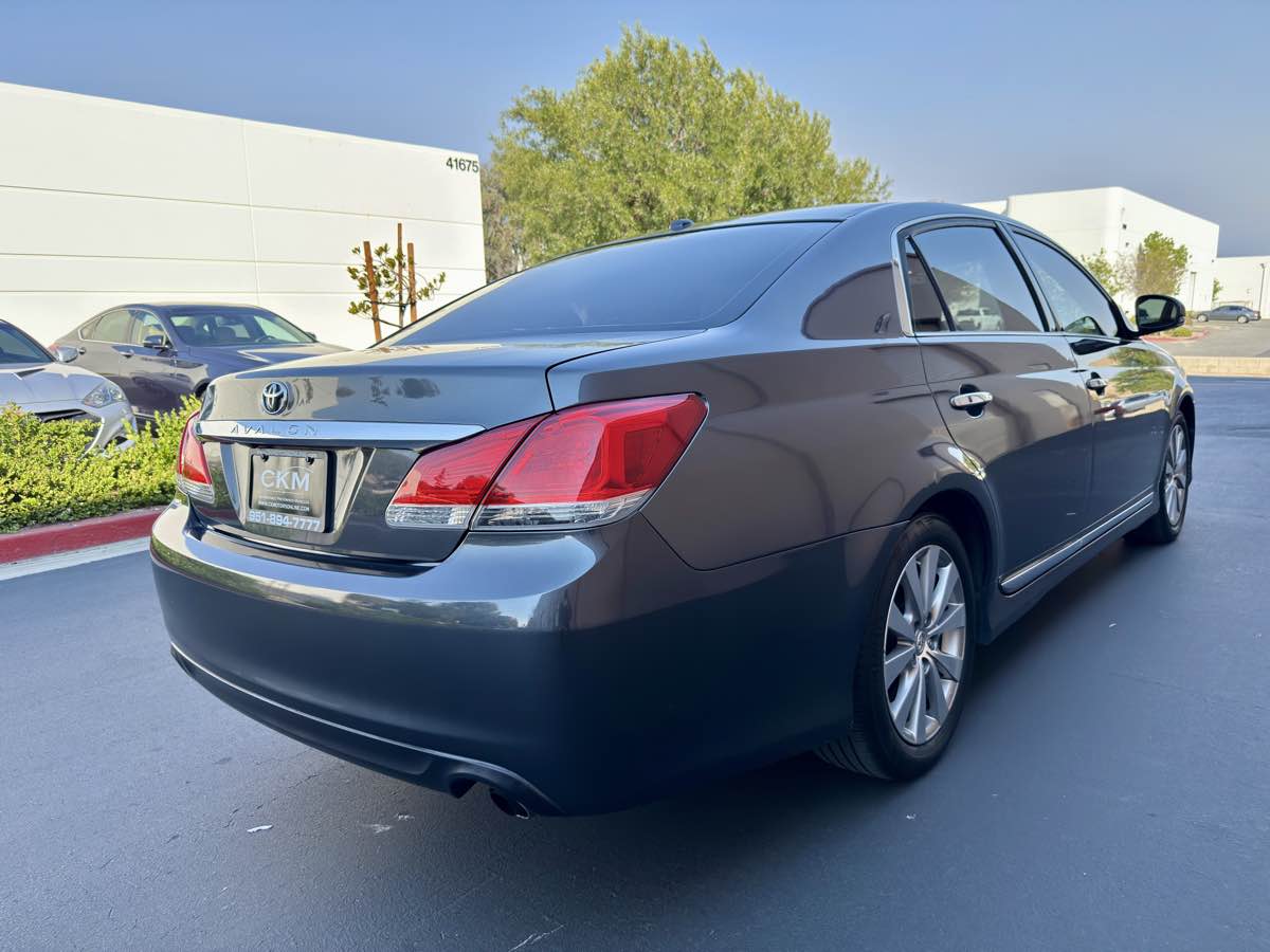 2011 Toyota Avalon photo 20