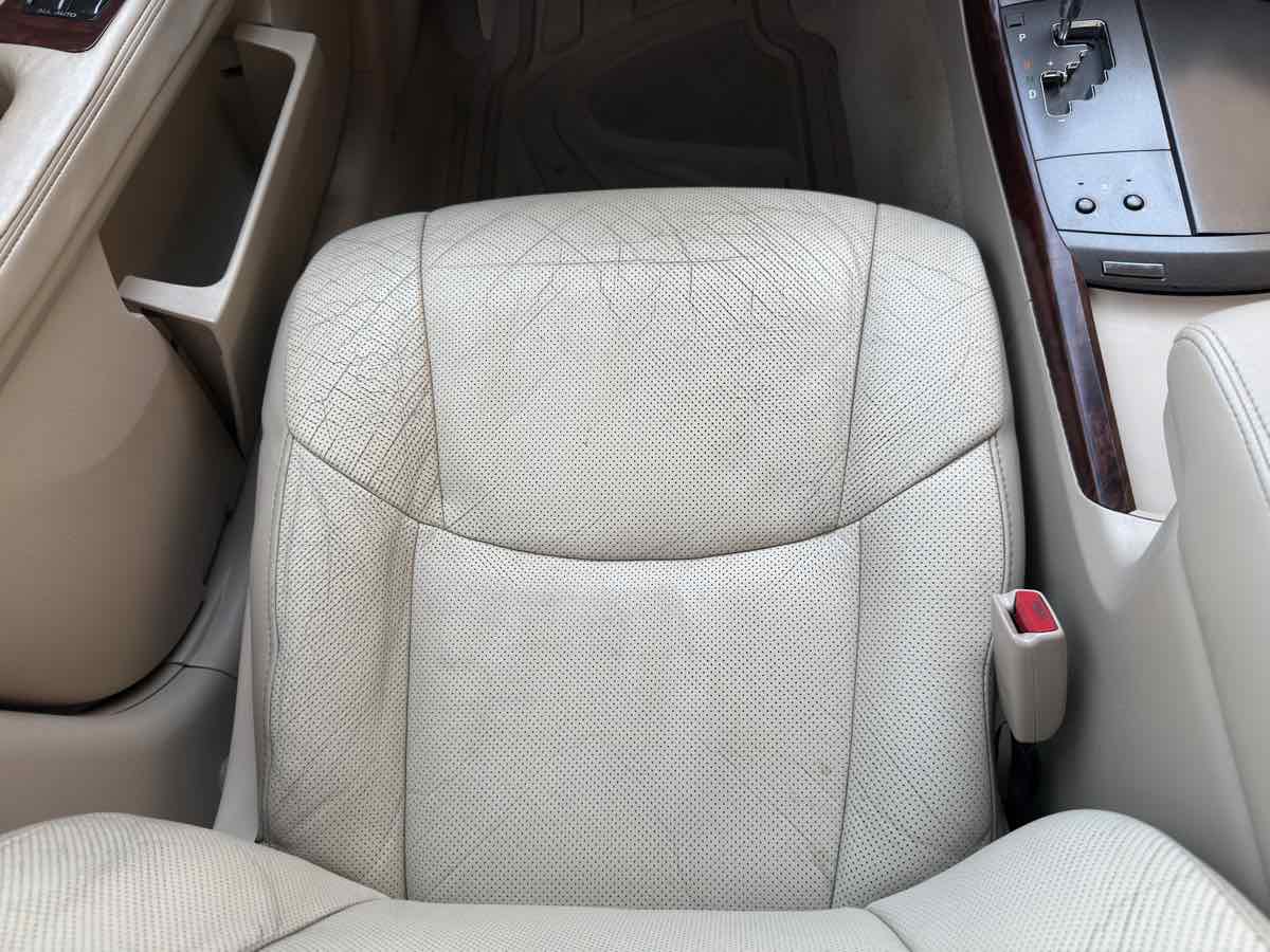 2011 Toyota Avalon photo 31