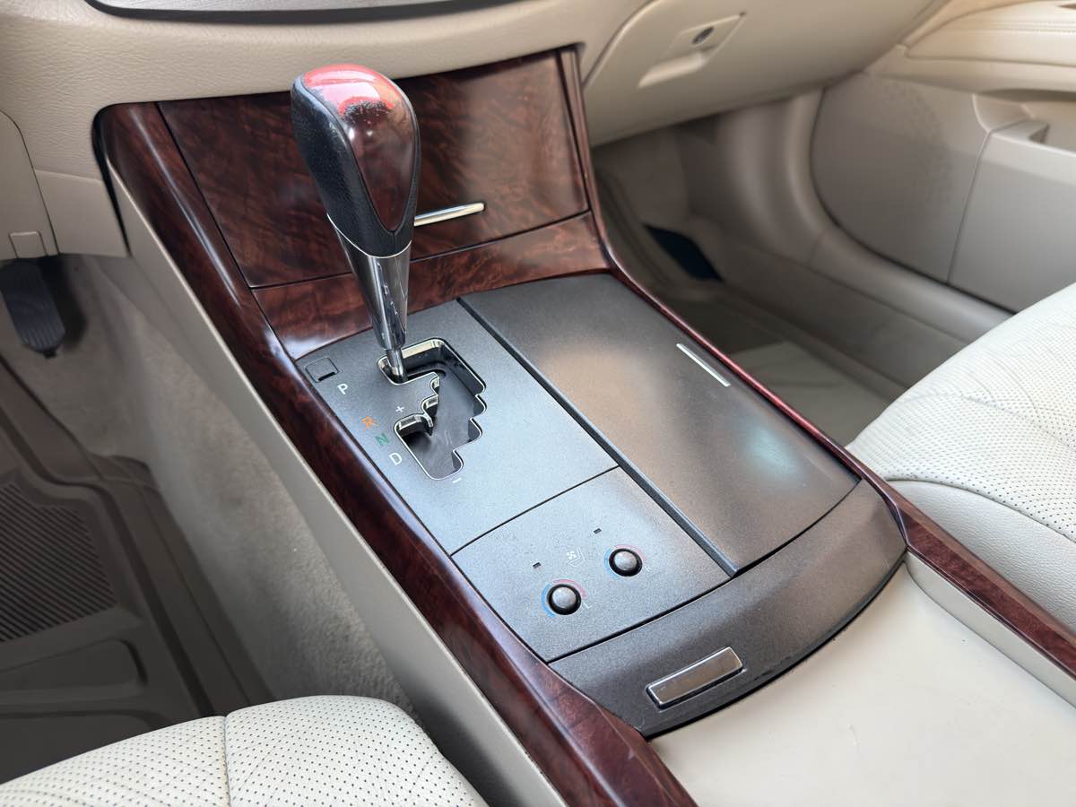 2011 Toyota Avalon photo 33