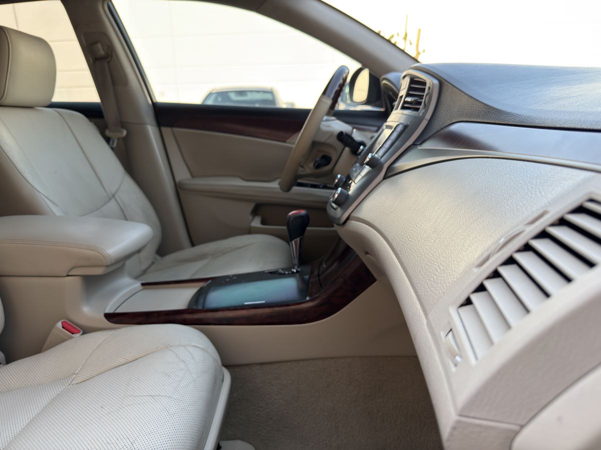 2011 Toyota Avalon photo 52