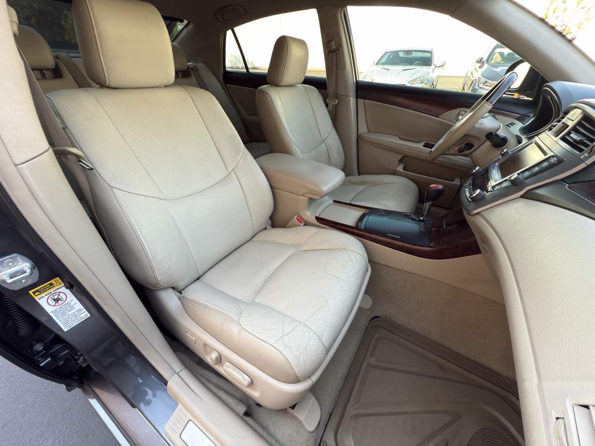 2011 Toyota Avalon photo 54