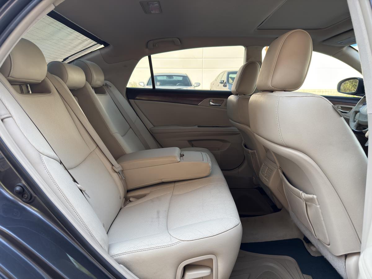 2011 Toyota Avalon photo 59