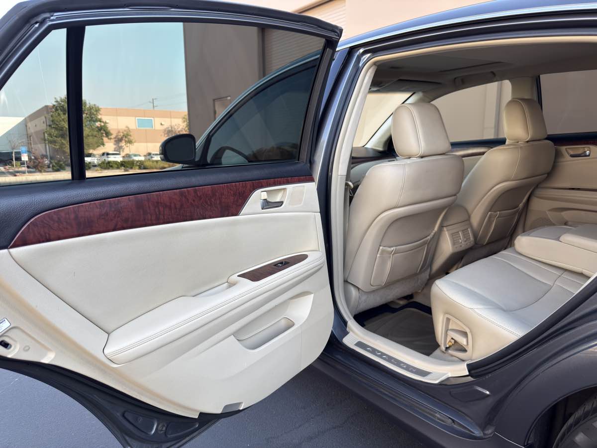 2011 Toyota Avalon photo 64