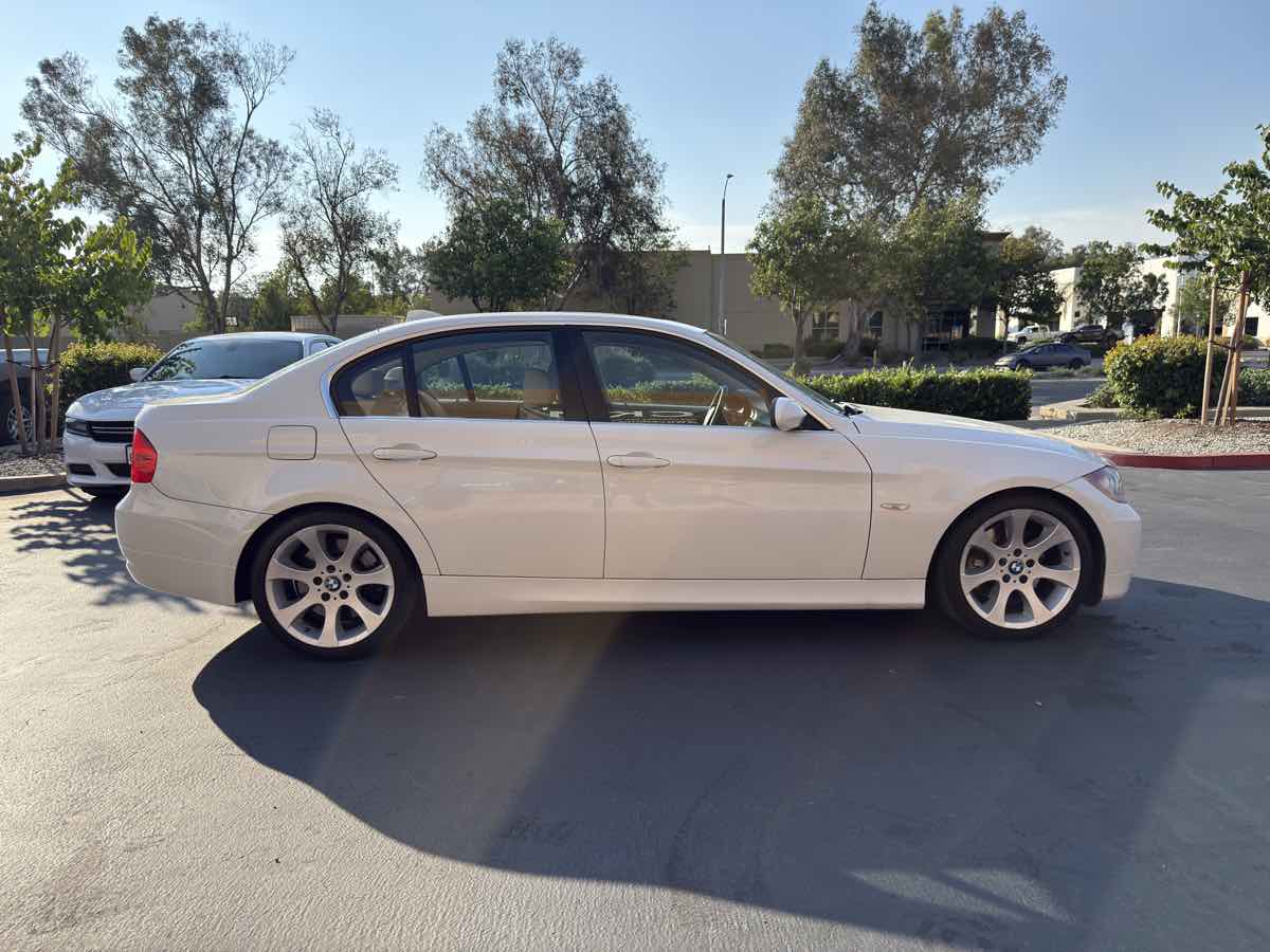 2006 BMW 3 Series 330i - Photo 8