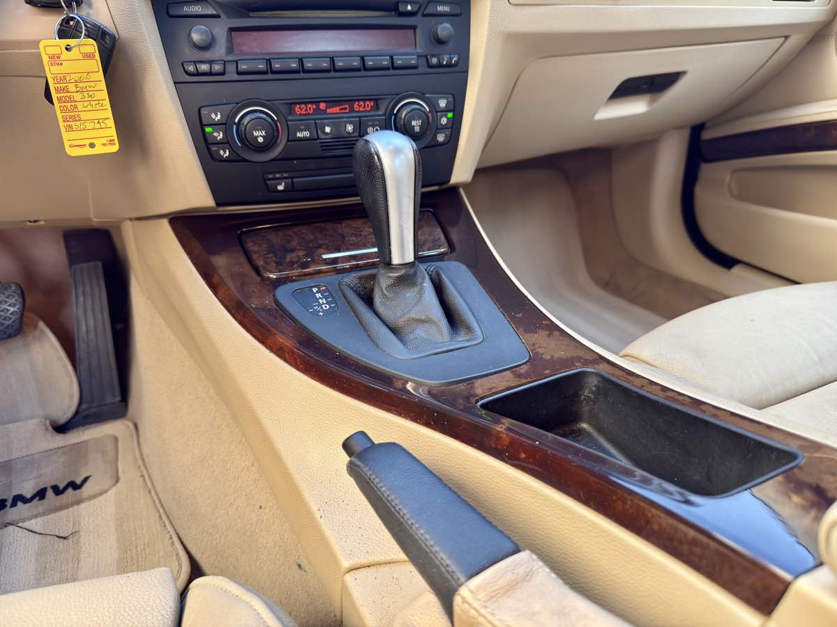 2006 BMW 3 Series 330i - Photo 27