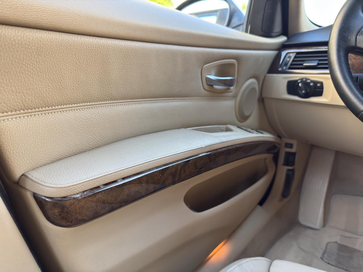 2006 BMW 3 Series 330i - Photo 28