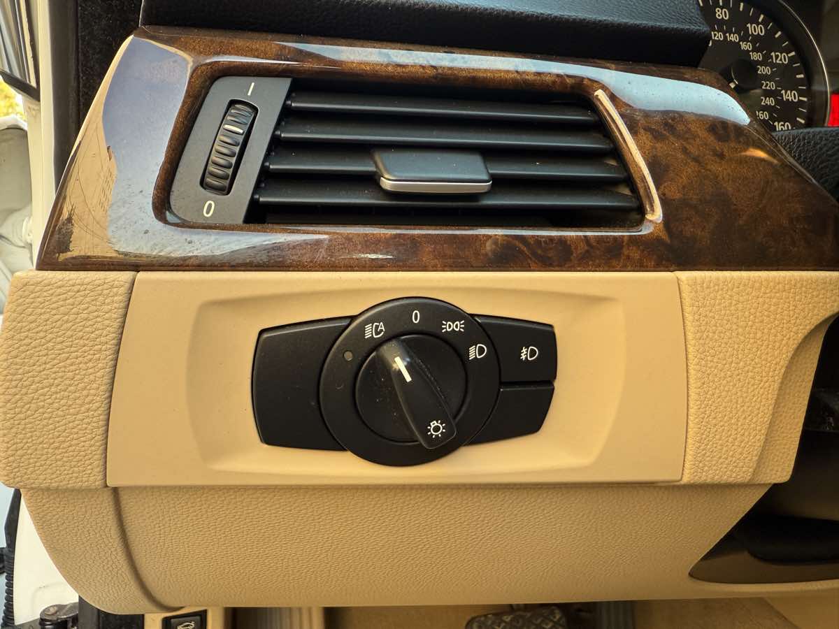 2006 BMW 3 Series 330i - Photo 38