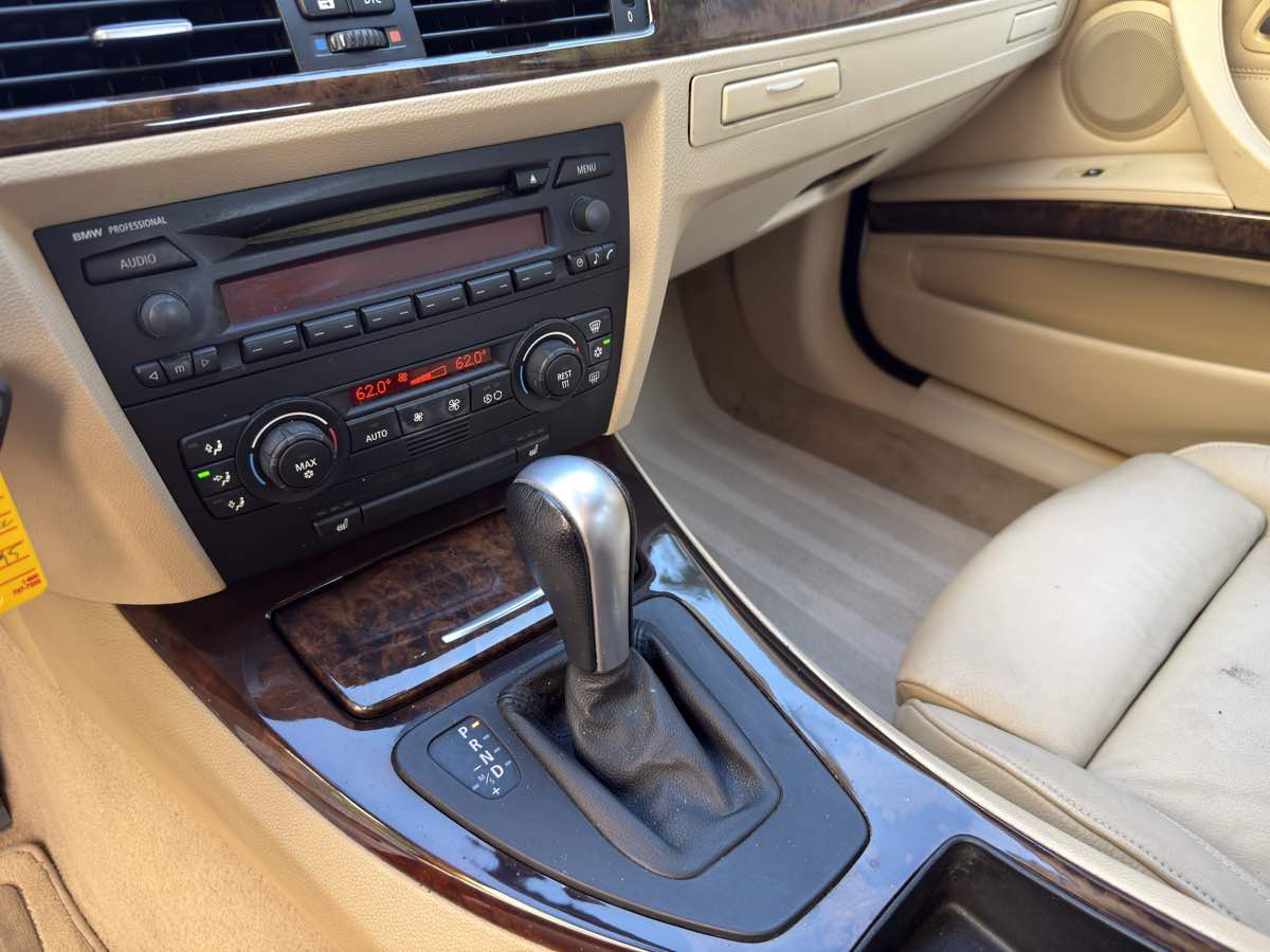 2006 BMW 3 Series 330i - Photo 43