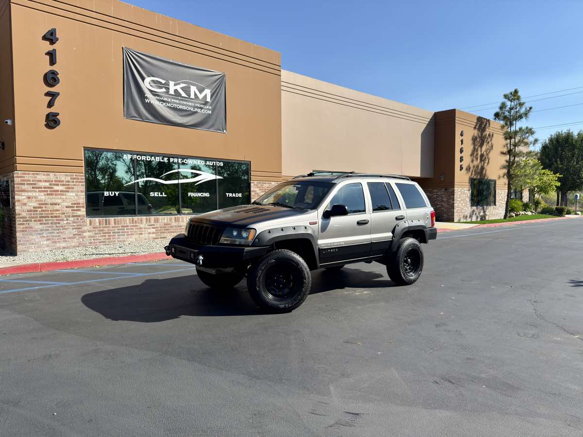 1999 Jeep Grand Cherokee Laredo photo 2