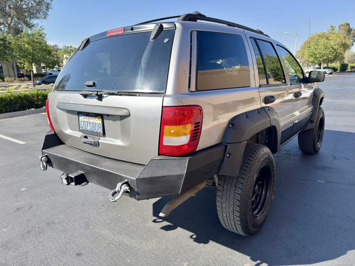 1999 Jeep Grand Cherokee Laredo photo 9