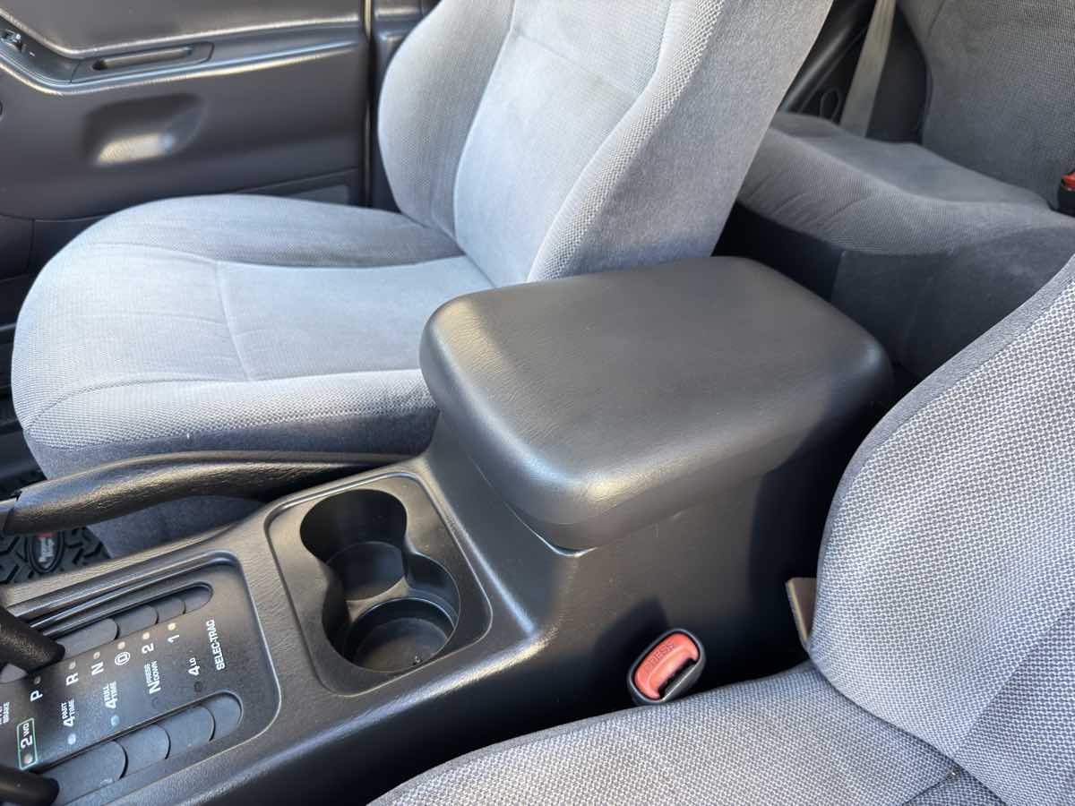 1999 Jeep Grand Cherokee Laredo photo 46