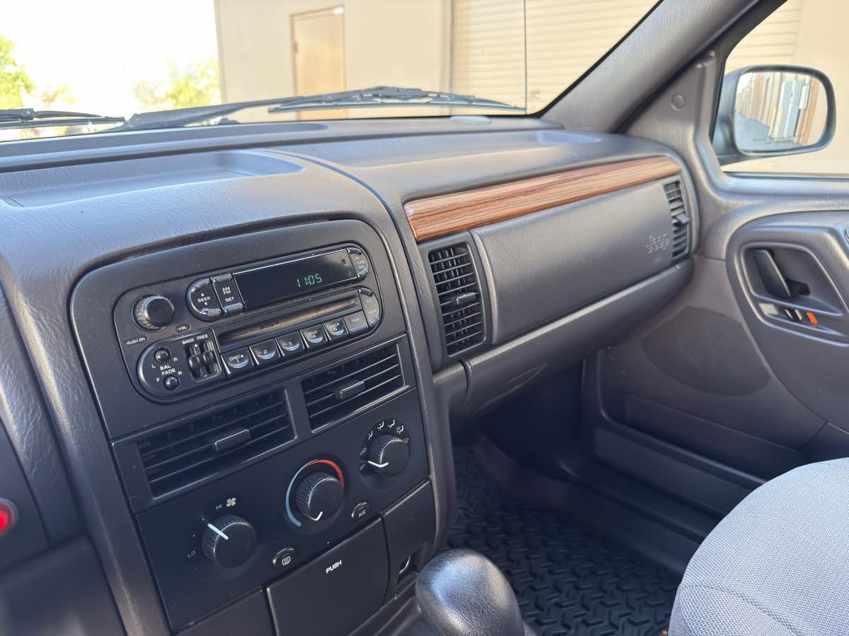 1999 Jeep Grand Cherokee LAREDO - Photo 53