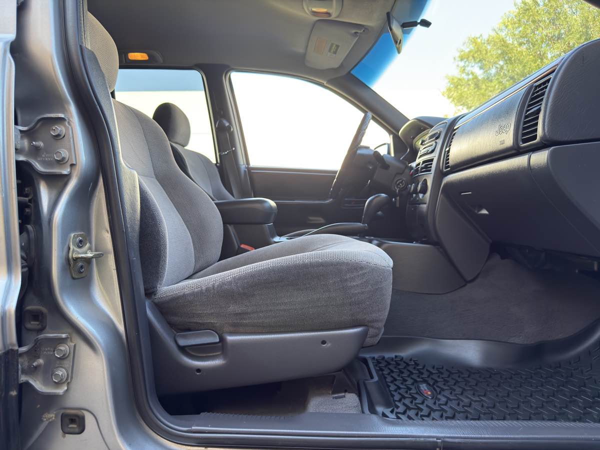 1999 Jeep Grand Cherokee LAREDO - Photo 57