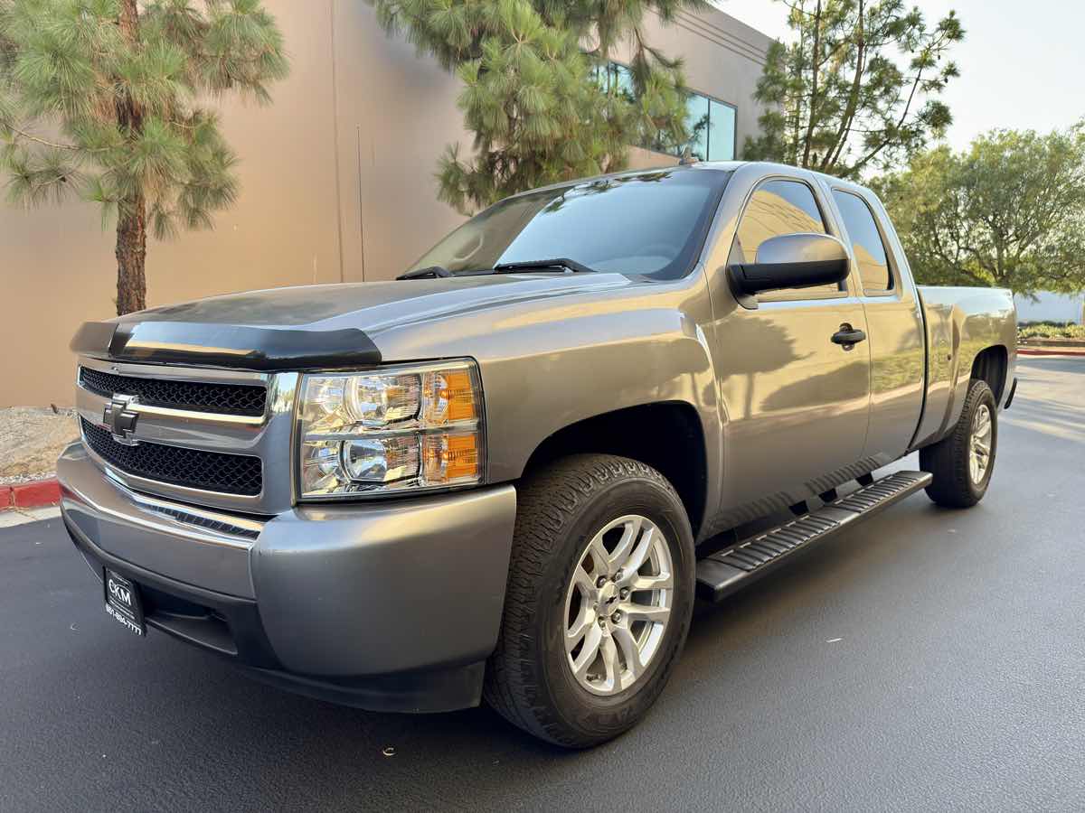 2008 Chevrolet Silverado 1500 Work Truck photo 4