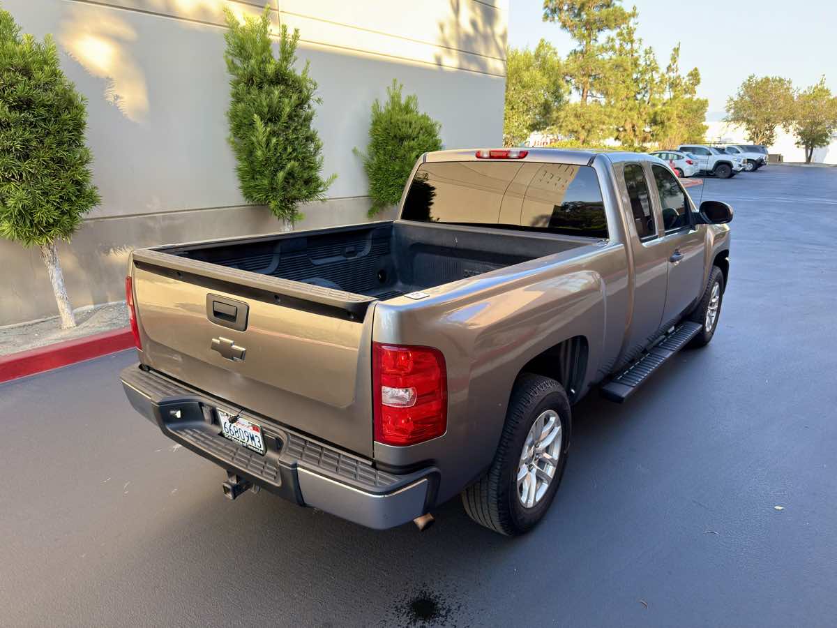 2008 Chevrolet Silverado 1500 Work Truck photo 11