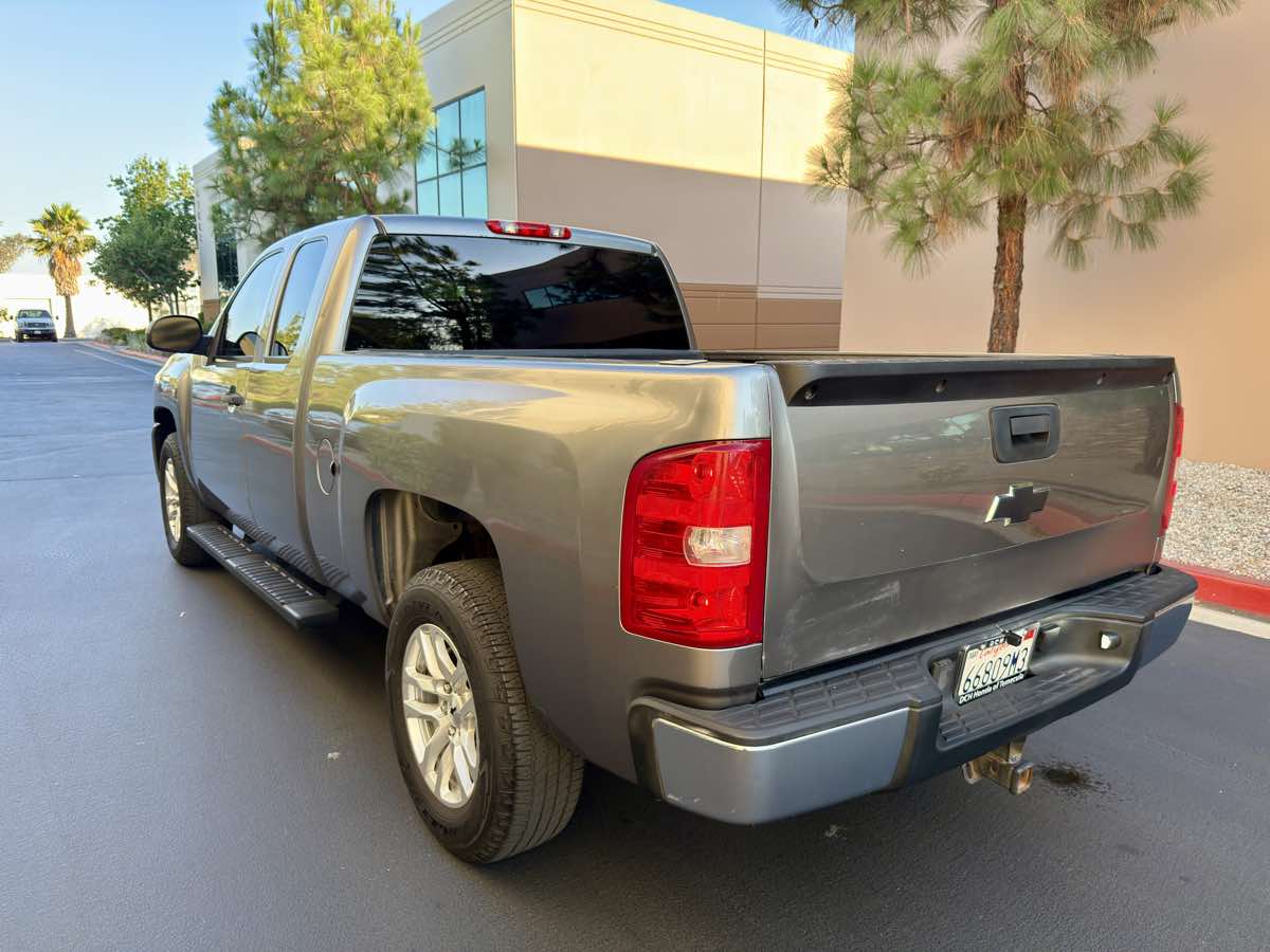 2008 Chevrolet Silverado 1500 Work Truck photo 13