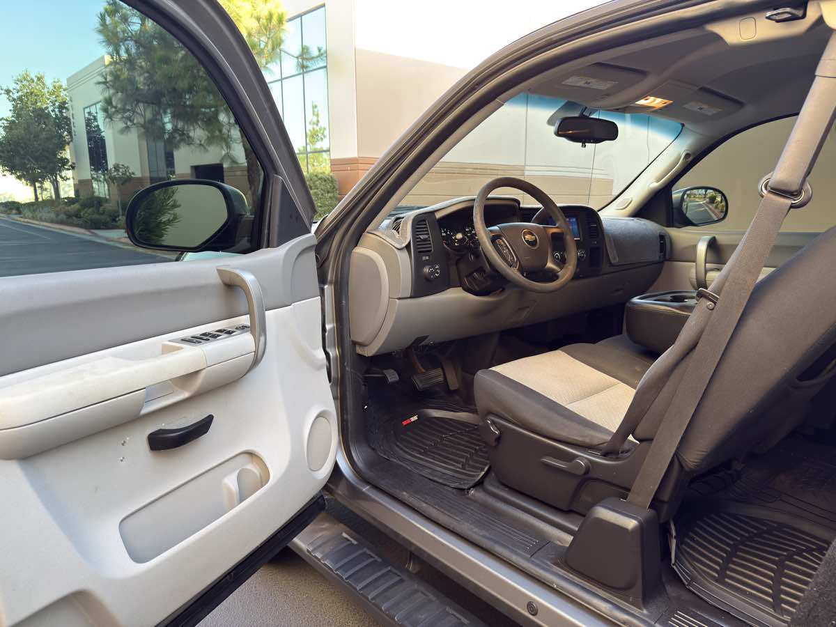 2008 Chevrolet Silverado 1500 Work Truck photo 22