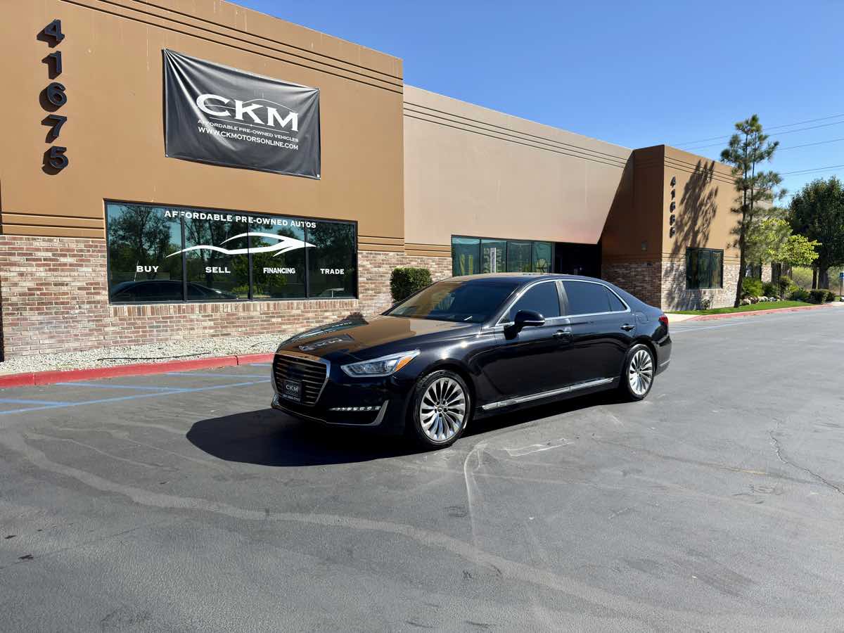 2018 Genesis G90 3.3T Premium photo 2