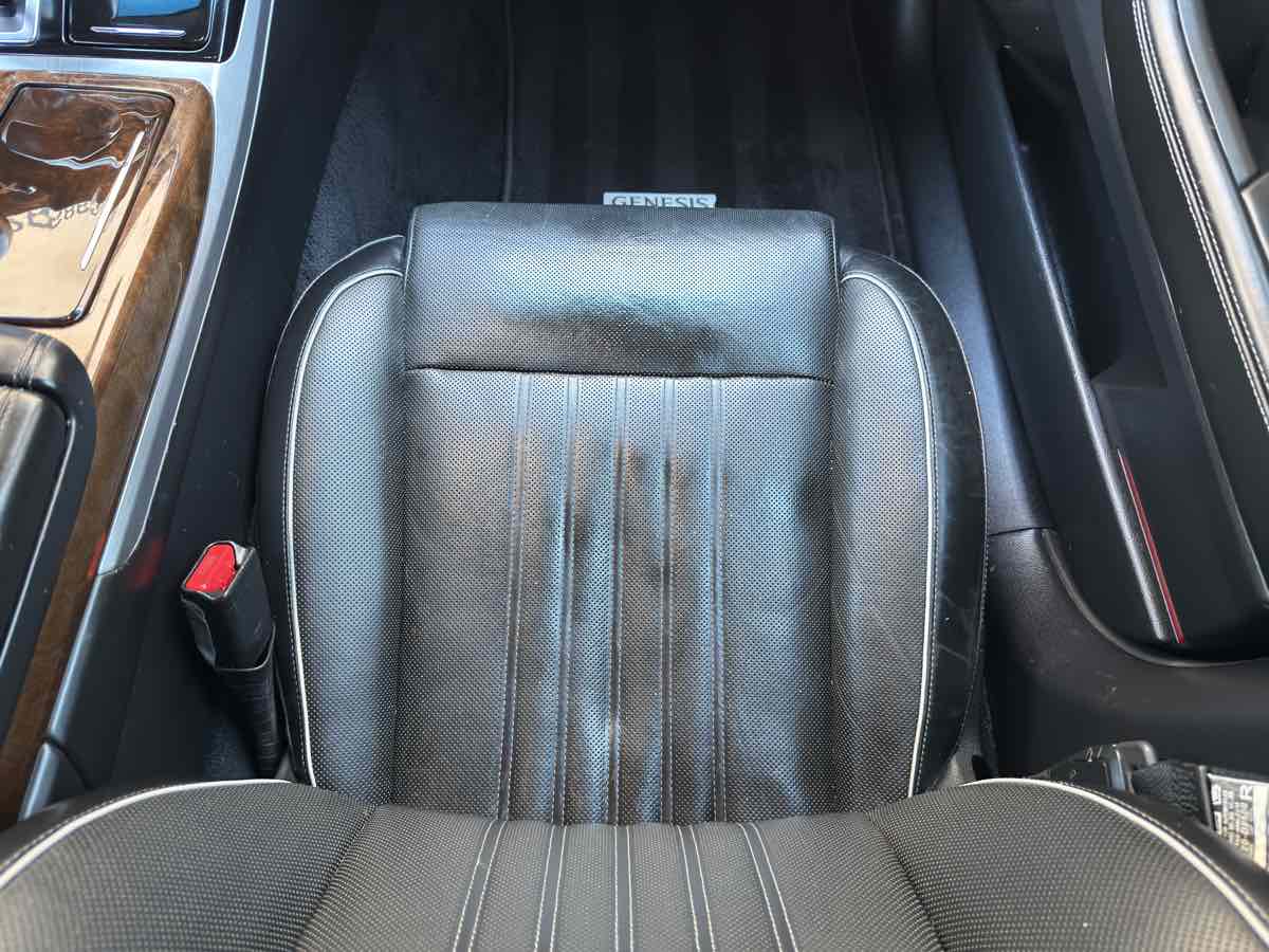 2018 Genesis G90 3.3T Premium photo 40