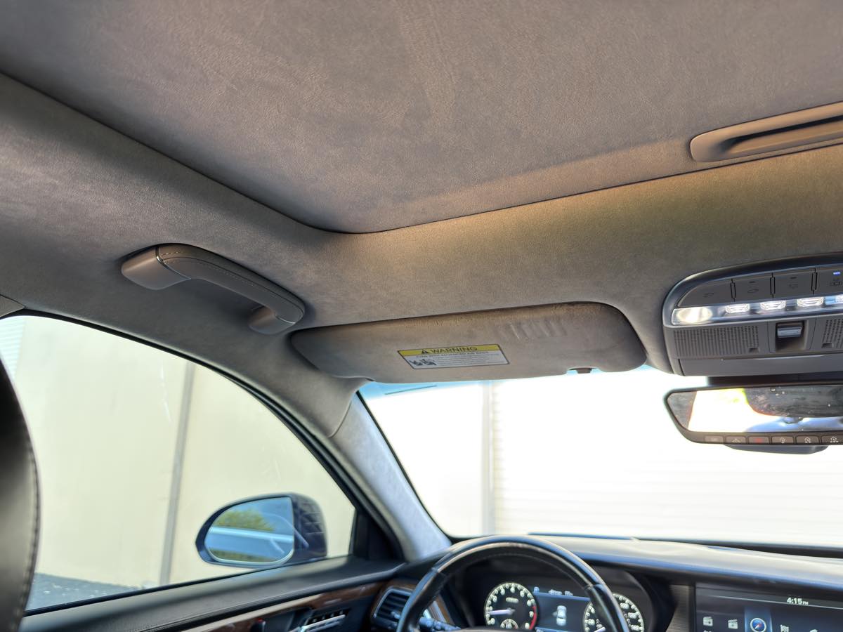 2018 Genesis G90 3.3T Premium photo 43
