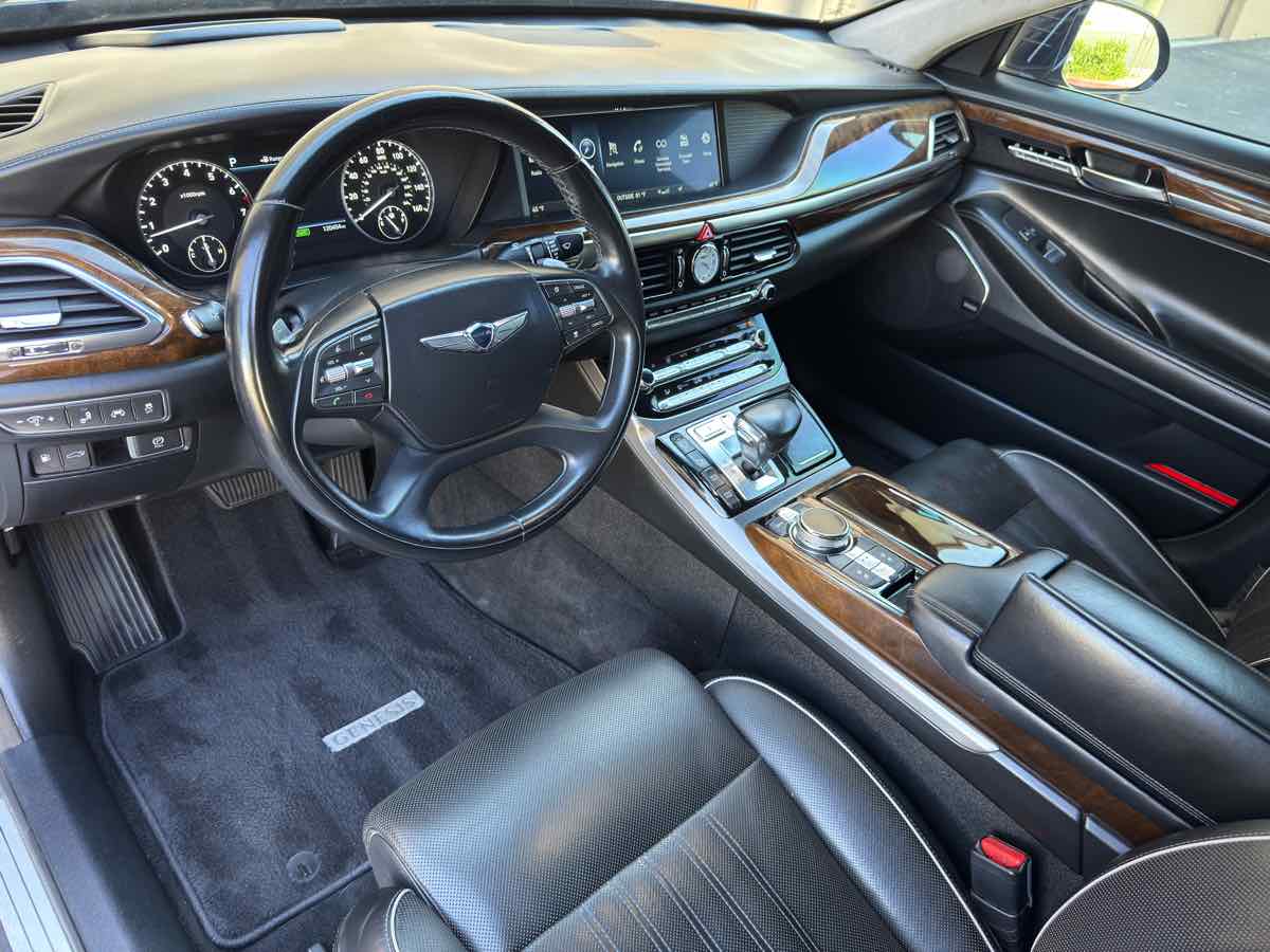 2018 Genesis G90 3.3T Premium photo 51