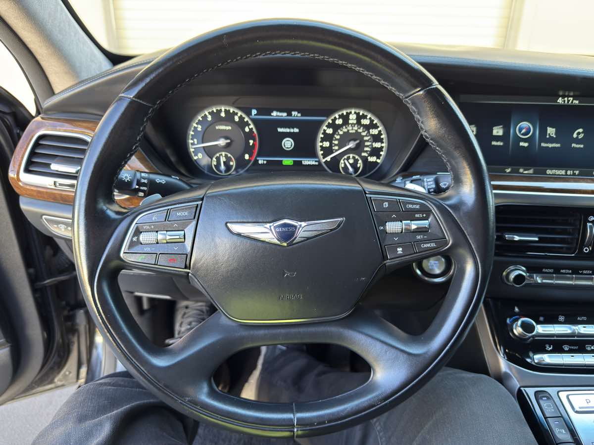2018 Genesis G90 3.3T Premium photo 56