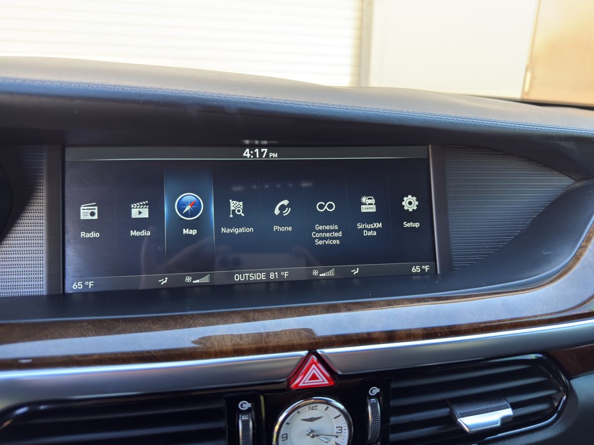 2018 Genesis G90 3.3T Premium photo 60