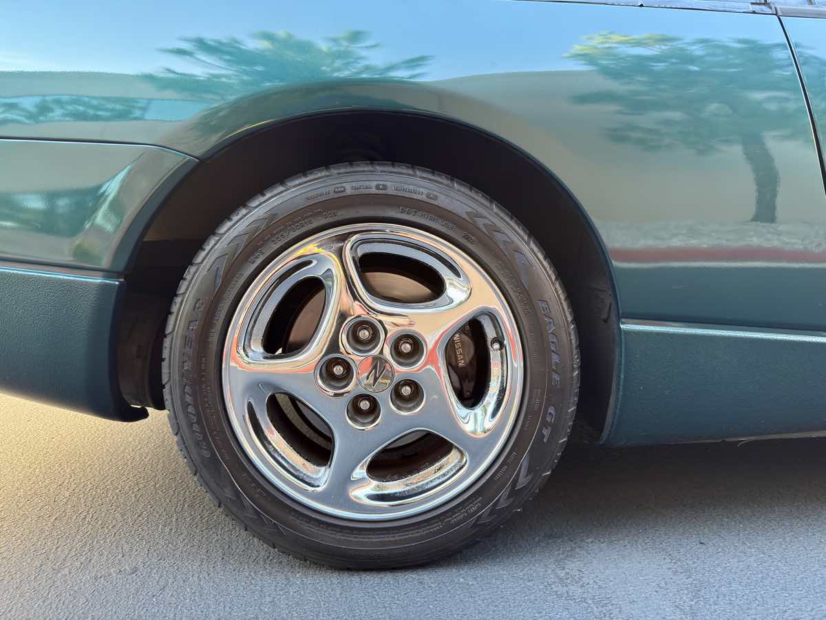 1995 Nissan 300ZX photo 26