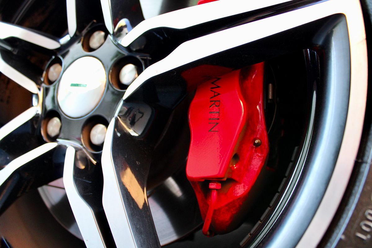 2006 Aston Martin Vantage photo 25
