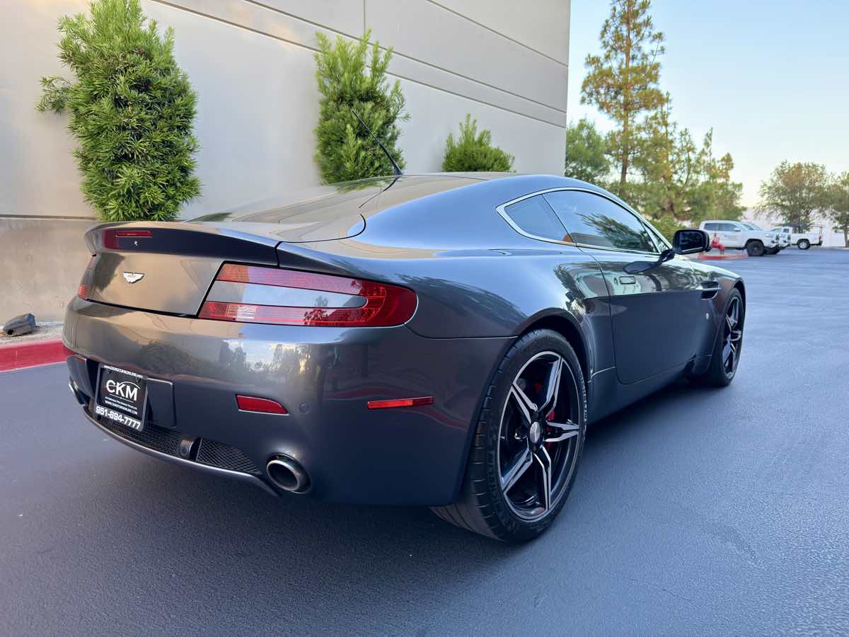 2006 Aston Martin Vantage photo 13