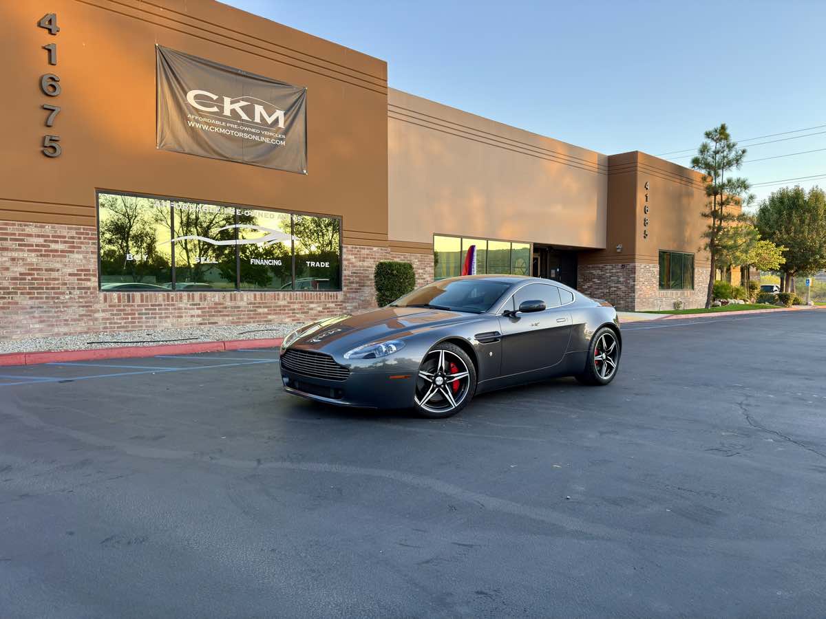 2006 Aston Martin Vantage photo 2