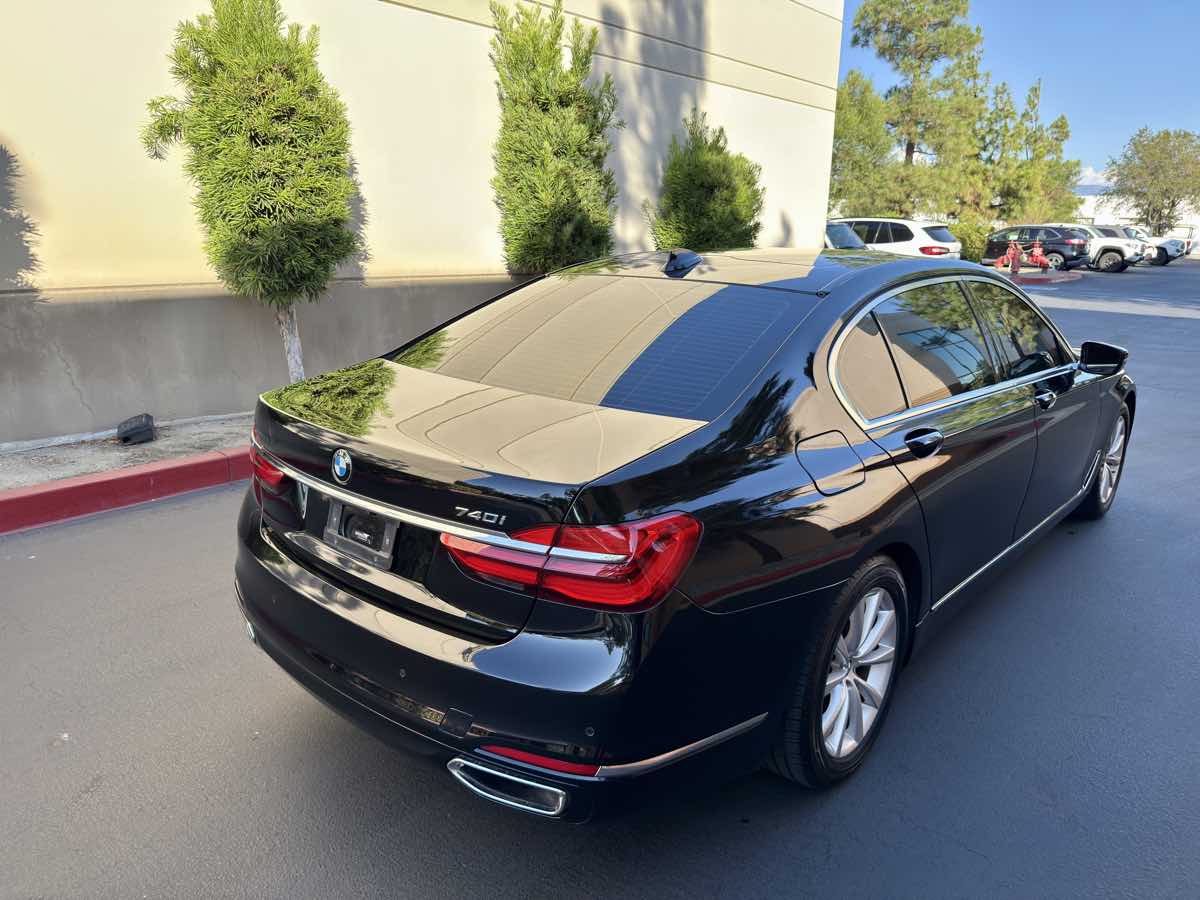 2016 Bmw 740i 7-series photo 9
