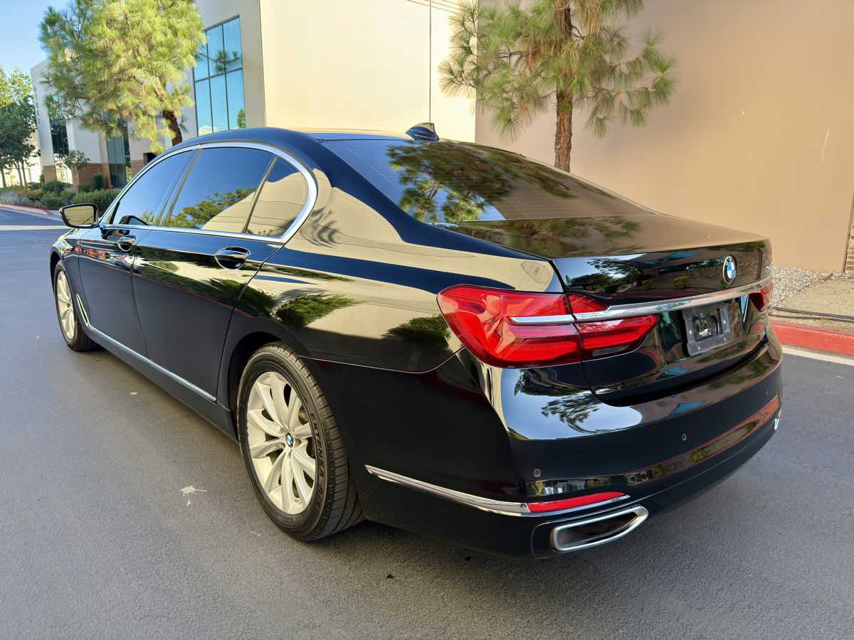 2016 Bmw 740i 7-series photo 11