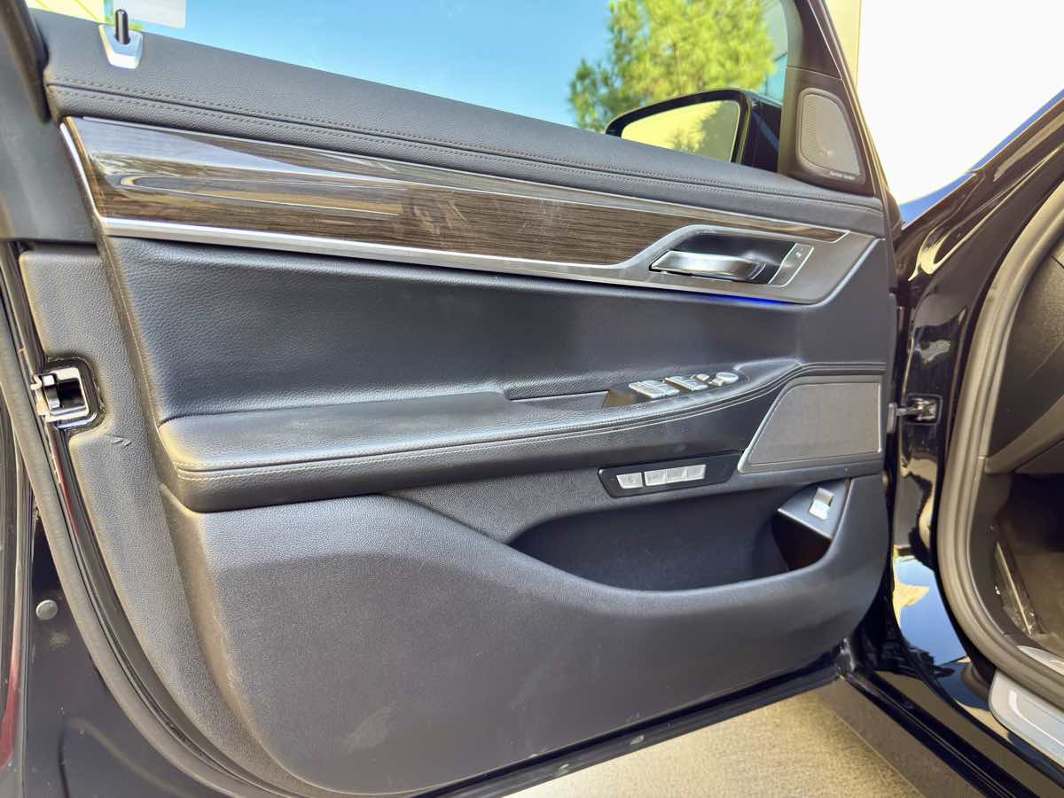 2016 BMW 7 Series 740i - Photo 31
