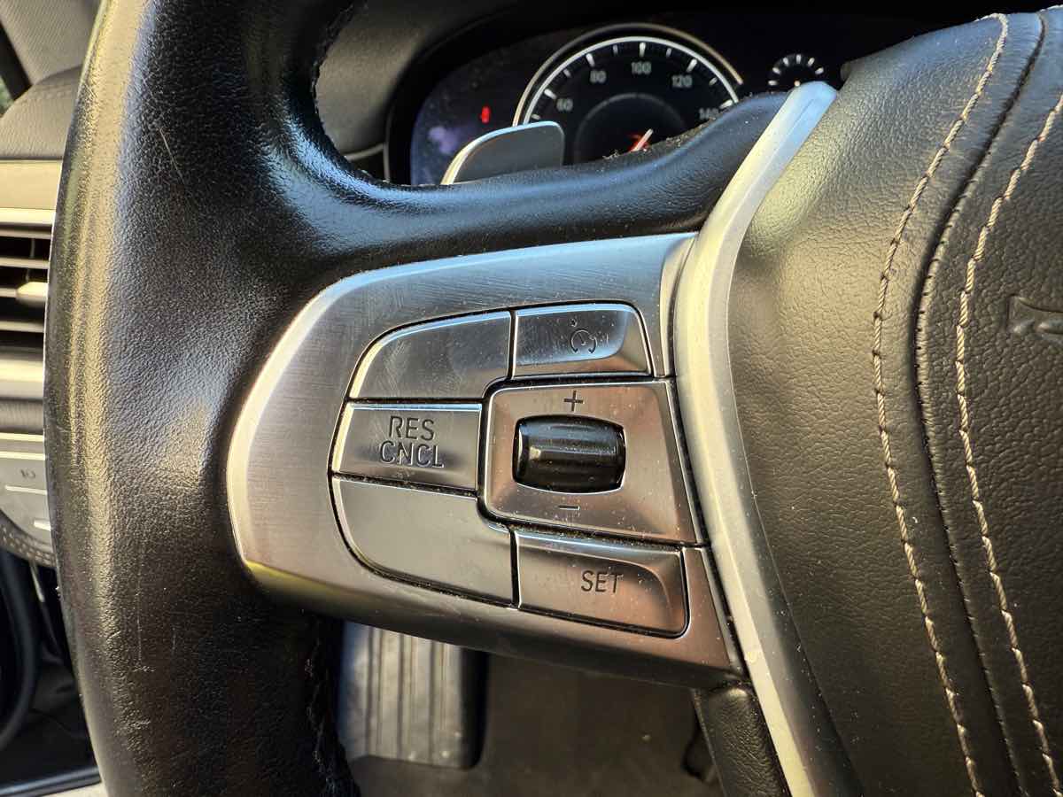 2016 BMW 7 Series 740i - Photo 43