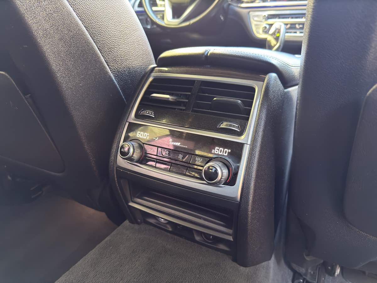 2016 BMW 7 Series 740i - Photo 66